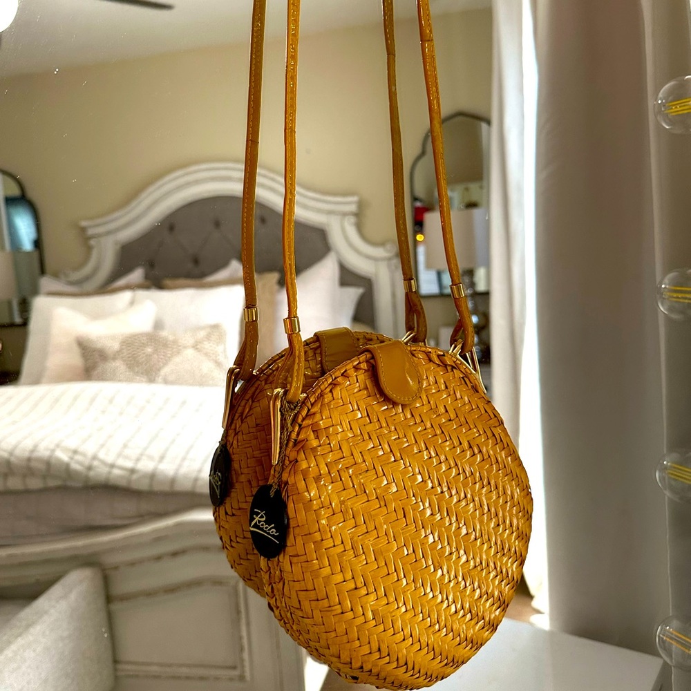 Vintage Rodo crossbody summer clutch like new !